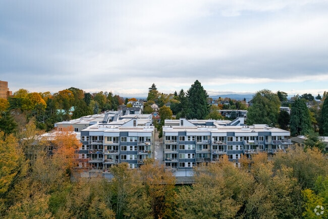 Building Photo - Harwood