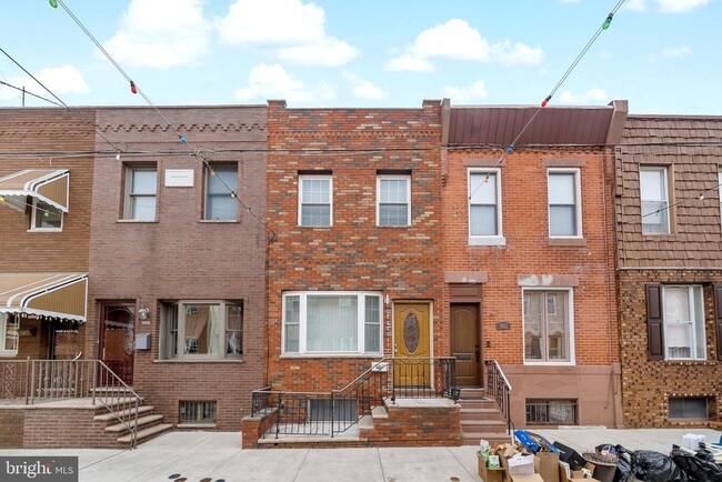 Building Photo - 2609 S Bancroft St
