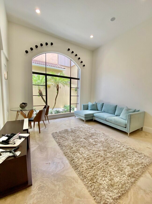 Building Photo - 17754 Lake Azure Way