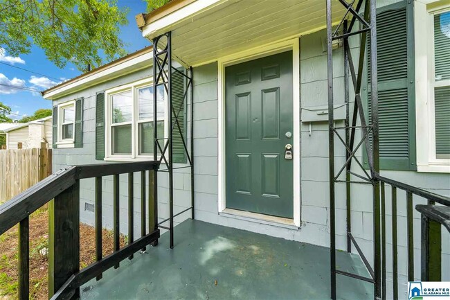 Building Photo - 302 Coosa Pines Dr