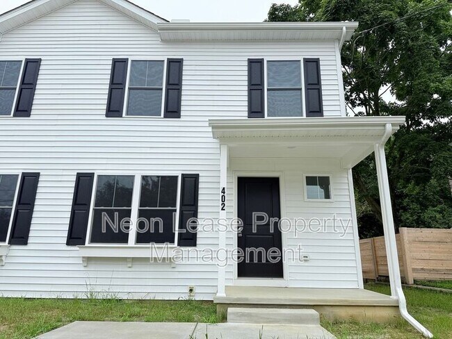 Building Photo - 402 N Walnut St