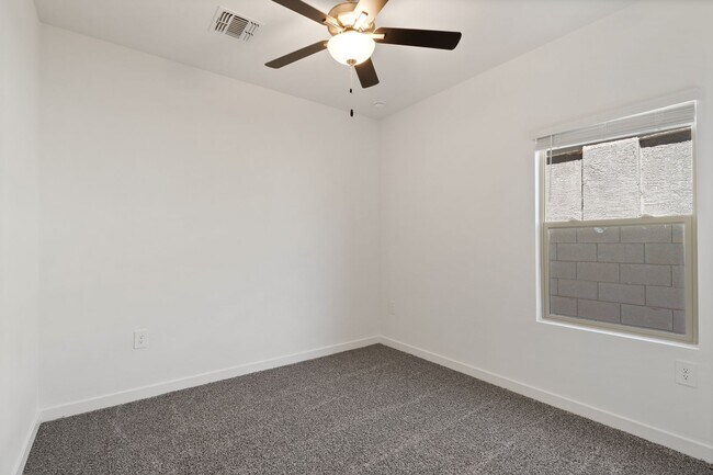 Foto del edificio - 13276 N Jessett Ln