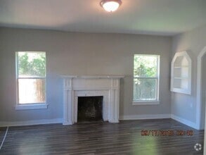 Building Photo - 1701 Swenson St