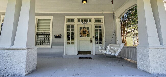 Building Photo - 1389 Agnes Pl