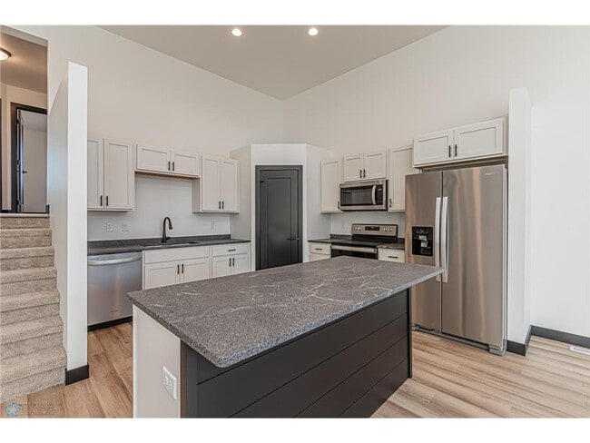 Foto del edificio - 6733 67th Ave S