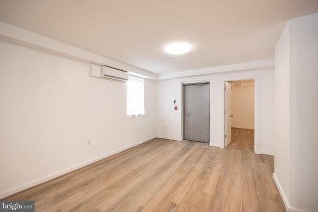 Foto del edificio - 711 W Thompson St