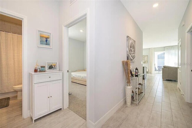 Foto del edificio - 5818 Wallis Ln