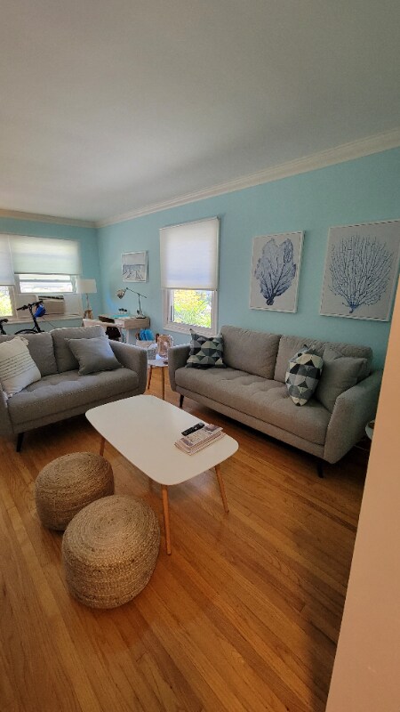 Foto del edificio - 1250 E 1st St