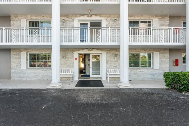 Foto del edificio - 50 Celestial Way