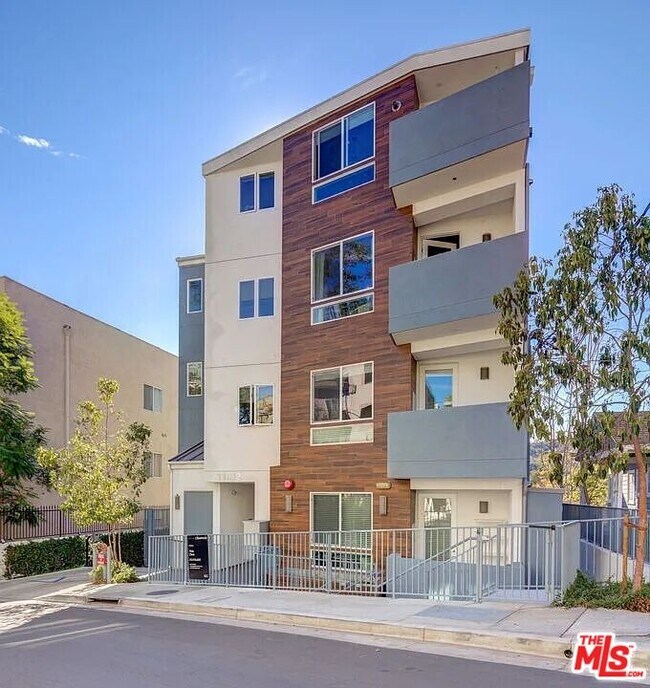 Building Photo - 11912 Laurelwood Dr