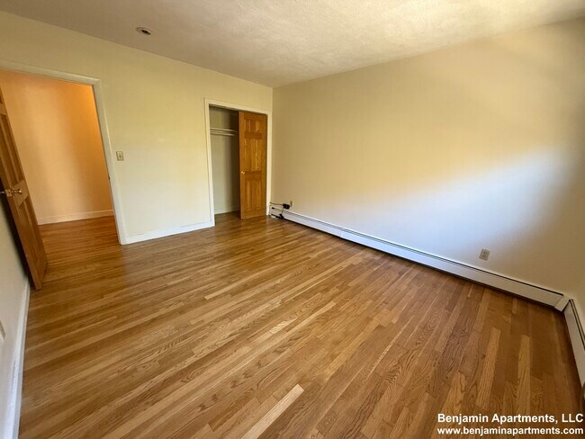 Building Photo - 276 Grove St