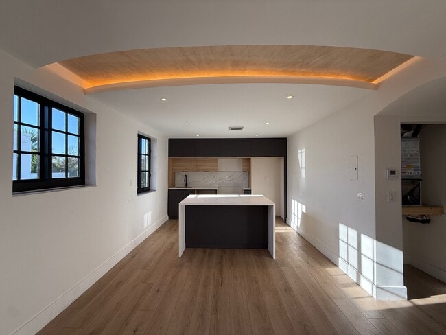 Foto del edificio - 1716 SW 11th St