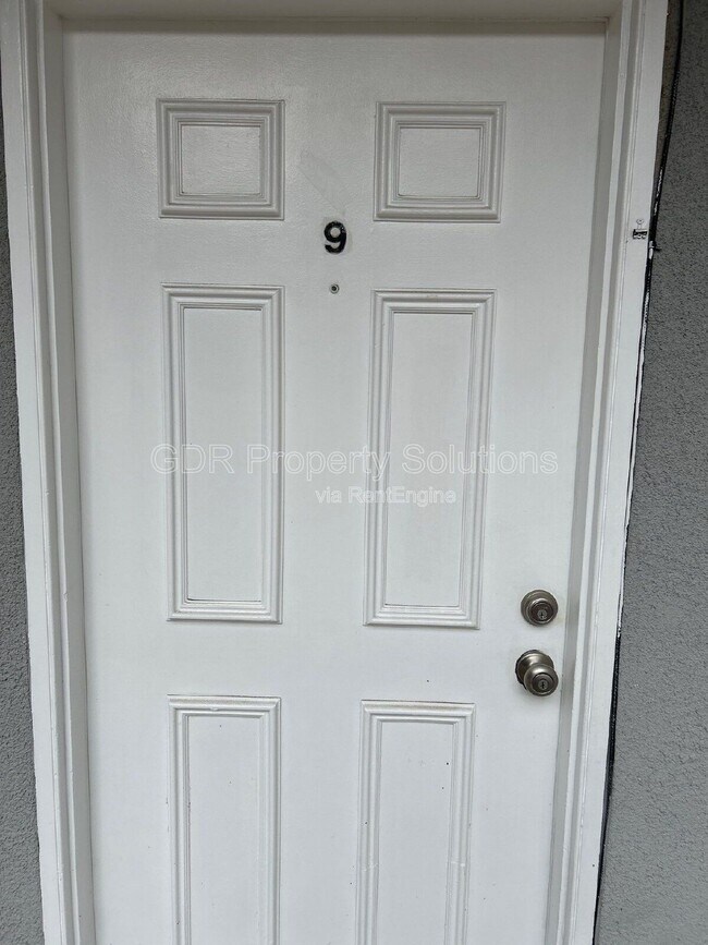 Foto del edificio - 401 14th St NW