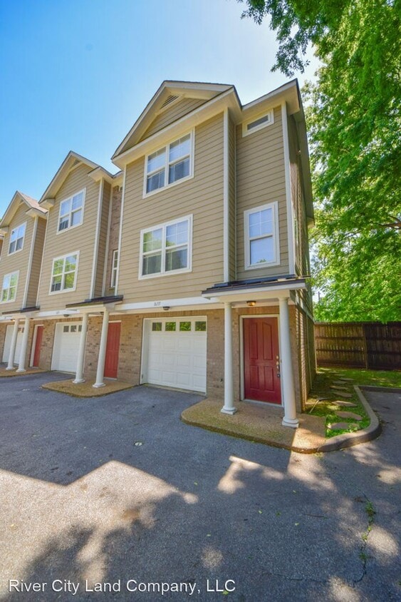 Primary Photo - 2 br, 1.5 bath House - 1655 Parktown Place