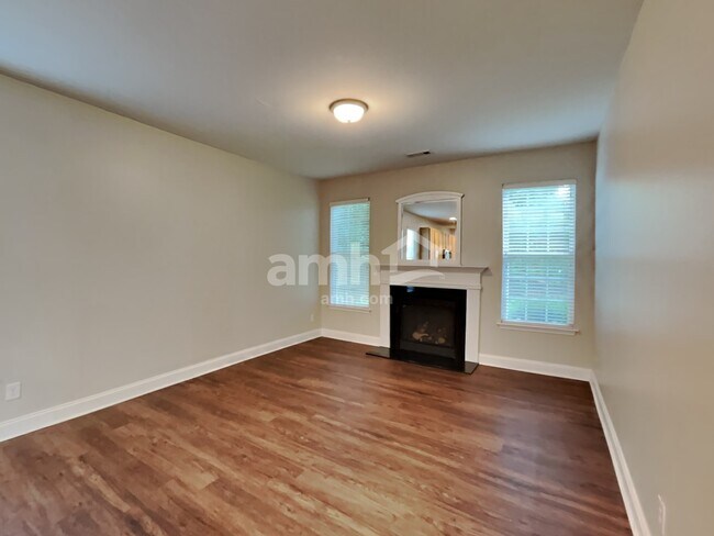 Foto del edificio - 1309 Bedlington Dr NW