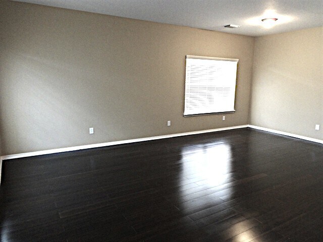 Building Photo - 4010 Mt Everest Way