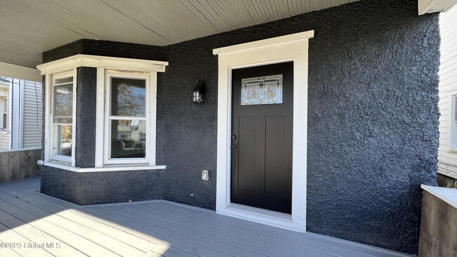Building Photo - 838 7th Ave