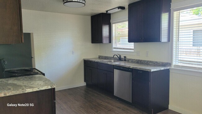 Foto del edificio - 1217 S Juniper St