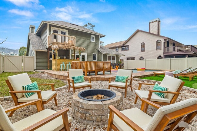 Building Photo - 7573 Harborview Way