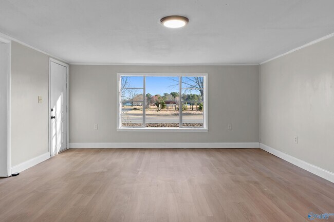 Foto del edificio - 1189 Cave Spring Rd