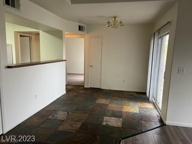 Foto del edificio - 7255 W Sunset Rd