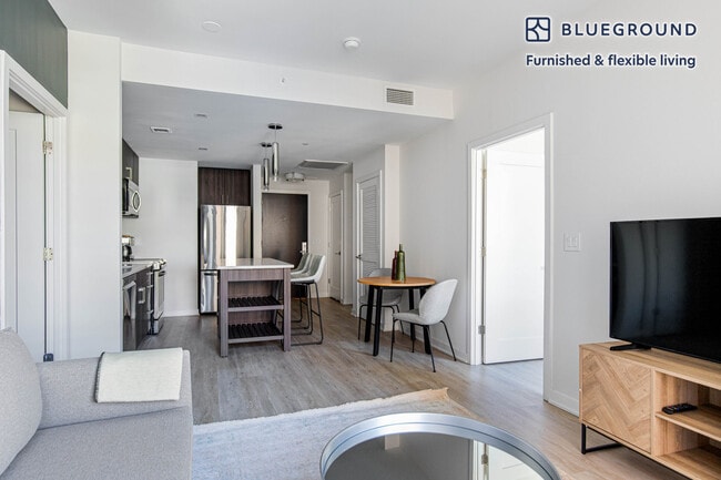 Building Photo - 400 Army Navy Dr