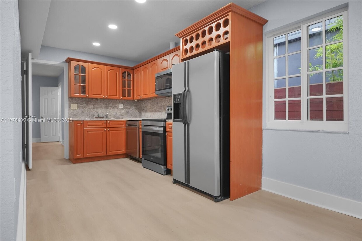 Foto principal - 430 SW 15th Rd