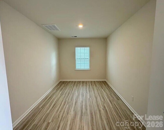 Foto del edificio - 1830 Vanderlyn St