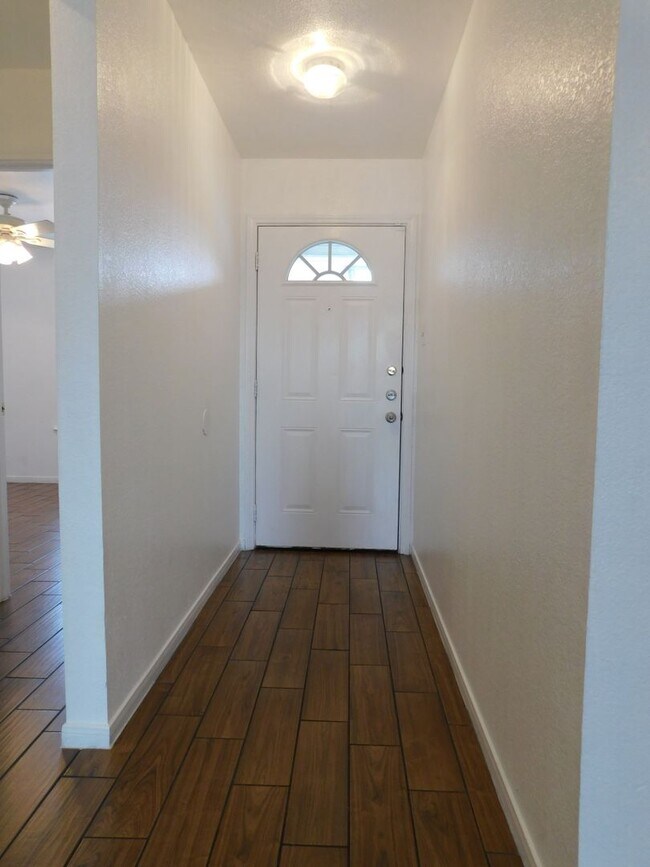 Building Photo - Available NOW!!!! This charming 1 story, 3...