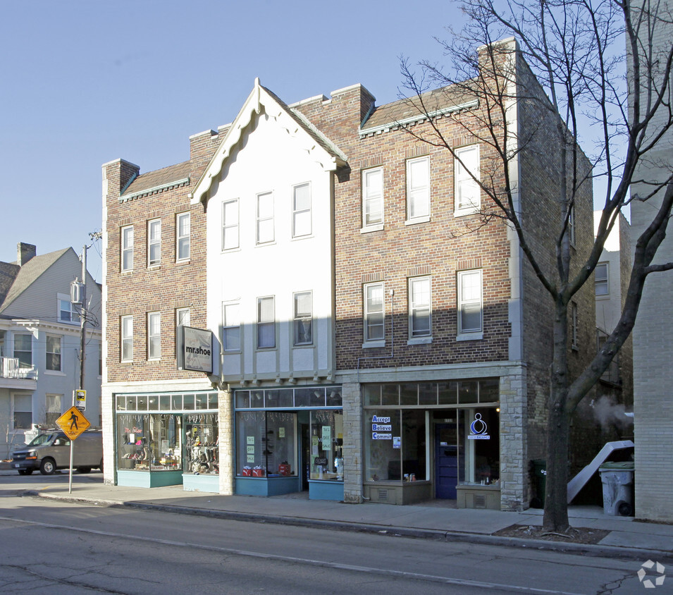 Building Photo - Farwell Studio Apartments