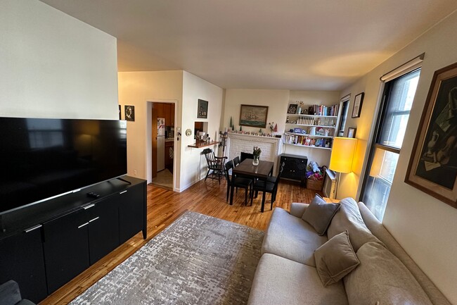 Foto del edificio - 363 W 22nd St