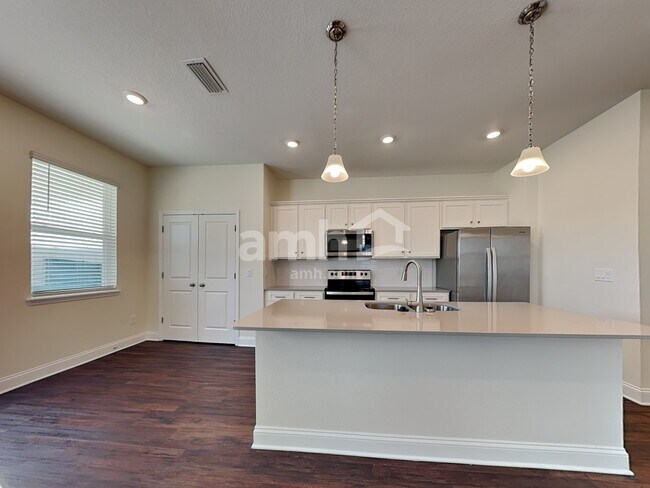 Foto del edificio - 2506 Sunrise Ct