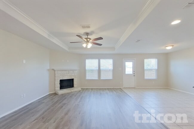 Building Photo - 1704 Abby Creek Dr