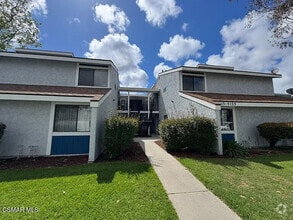 Building Photo - 5117 Longfellow Way