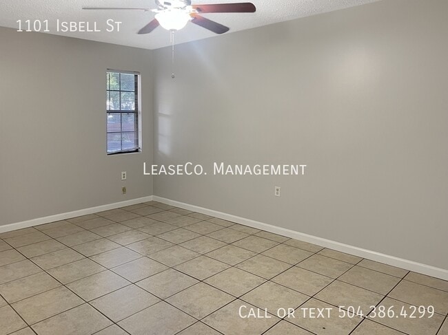Building Photo - 1101 Isbell St