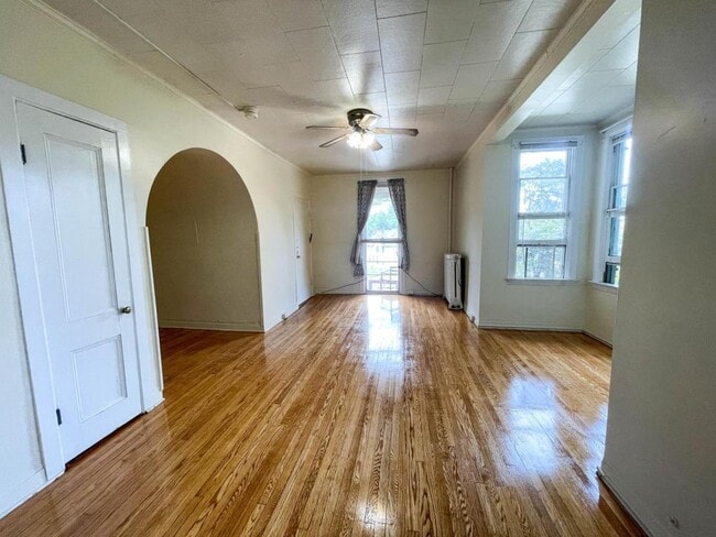 Foto del edificio - 103 E Spencer St