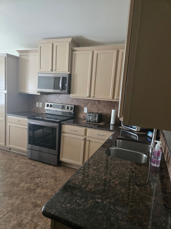 Building Photo - 320 Ammonite Ln