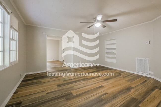 Foto del edificio - 818 Truitt Ave