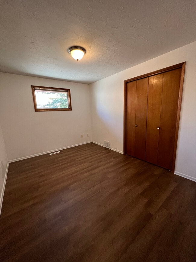 Bedroom 1 - 1220 E Baldwin Ave