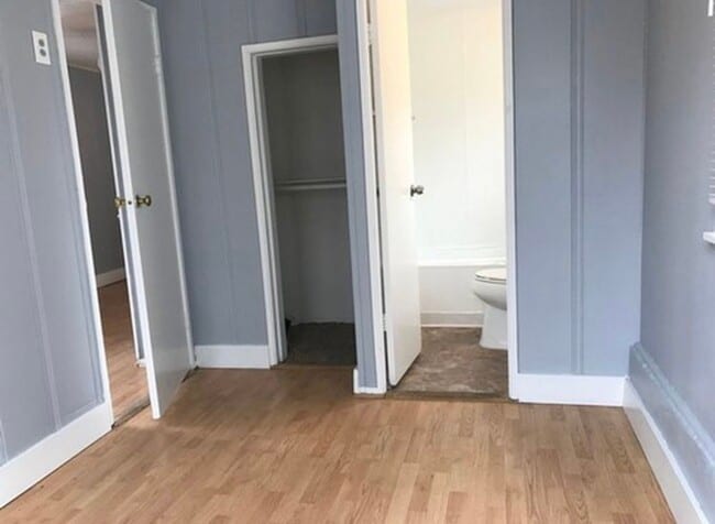 Building Photo - Wightman