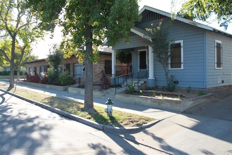 Primary Photo - 2524 E Illinois Ave