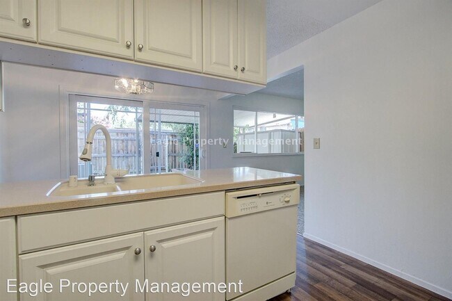 Building Photo - 3 br, 2 bath House - 5038 Greenberry Dr