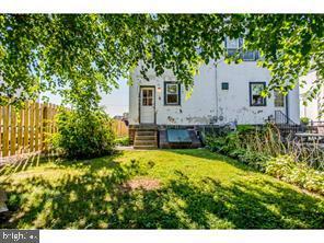 Primary Photo - 476 Lyceum Ave