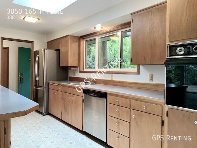 Foto del edificio - Single story 3 bedroom close to Microsoft