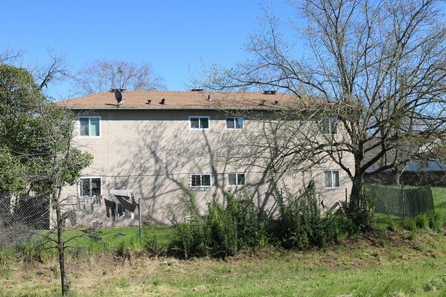 Foto del edificio - 2931 Rio Linda Boulevard