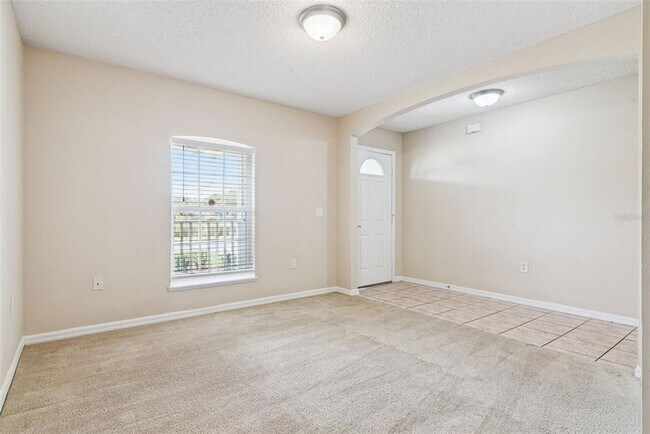 Foto del edificio - 3308 Erskine Dr