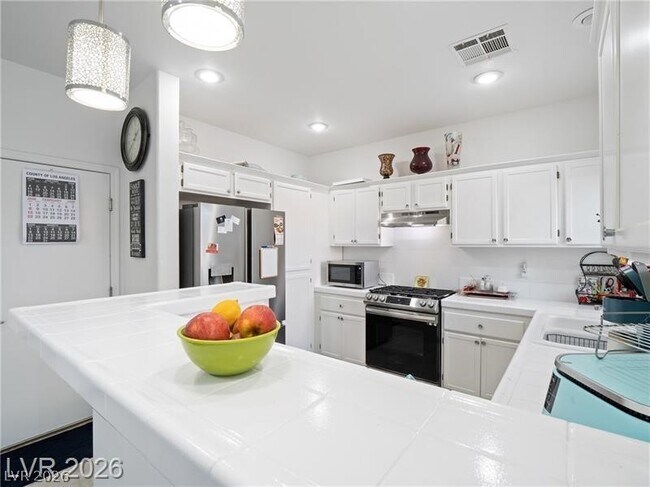 Foto del edificio - 912 Appaloosa Hills Ave