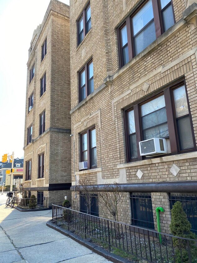 Foto del edificio - 203 Harrison Ave