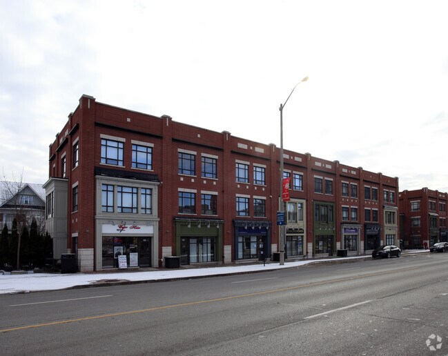 Building Photo - Port Credit Village