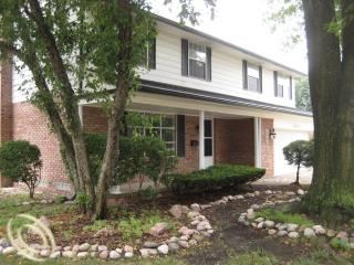 Building Photo - 16772 Park St